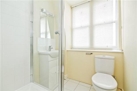 Studio to rent, Hill Street, Mayfair, London, W1J