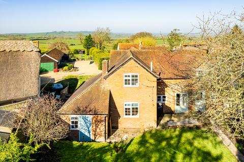 4 bedroom semi-detached house for sale, Manor Road, Oving, Aylesbury, Buckinghamshire, HP22