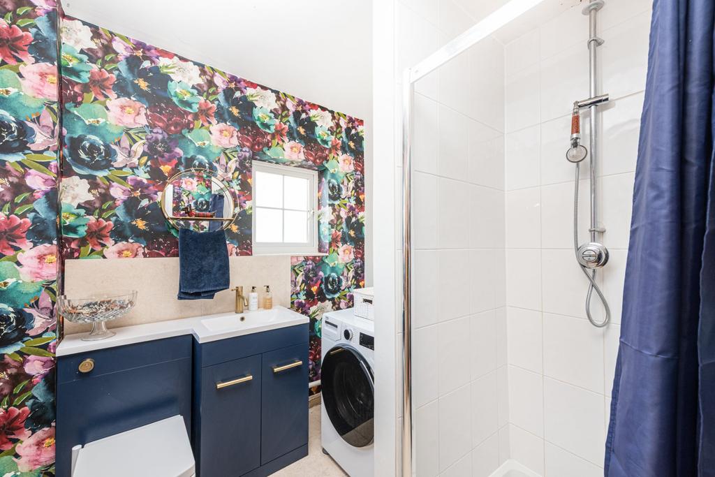 Ground Flr Shower Rm
