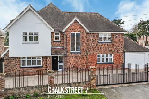 undefined, Oakwood Chase, Emerson Park, RM11