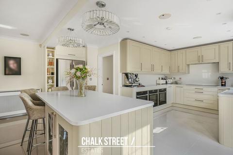 undefined, Oakwood Chase, Emerson Park, RM11