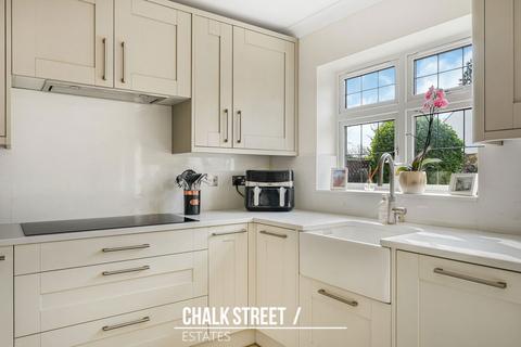 undefined, Oakwood Chase, Emerson Park, RM11