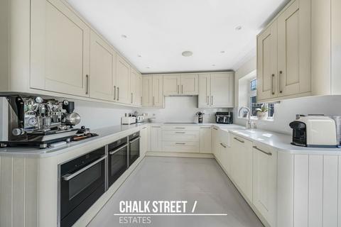 undefined, Oakwood Chase, Emerson Park, RM11