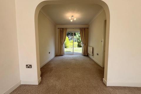 3 bedroom house to rent, Cambrian Way, Marshfield, CARDIFF