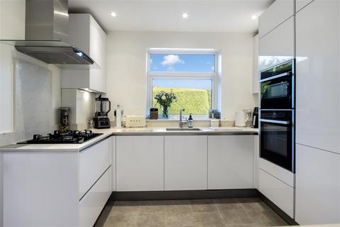 undefined, Hawkshead Road, Potters Bar EN6