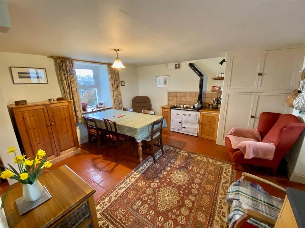 Kitchen 3.jpg