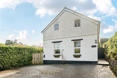 Clovelly Road, Hindhead, GU26