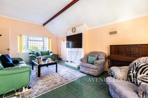 5 bedroom detached house for sale, Baverstock Road, Poole BH12