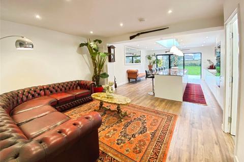 4 bedroom semi-detached house for sale, Beechwood Rise, Hertfordshire WD24