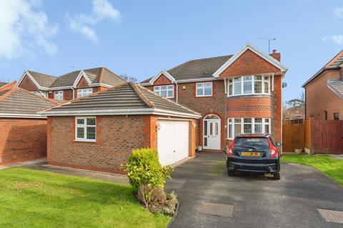 4 bedroom detached house for sale, Manor Park Drive, Great Sutton, Ellesmere Port, Cheshire, CH66