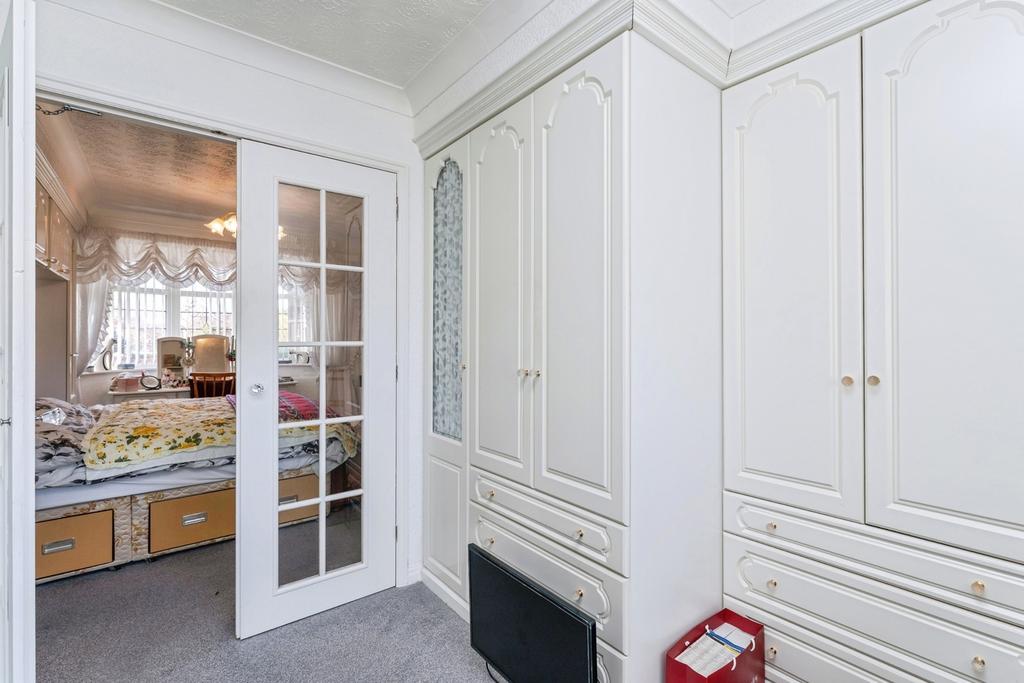 Walk In Closet