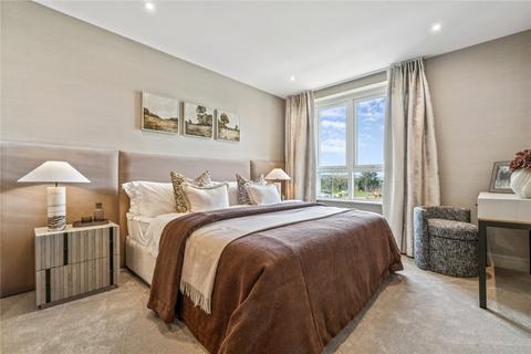 2 bedroom apartment for sale, London Square, SW17