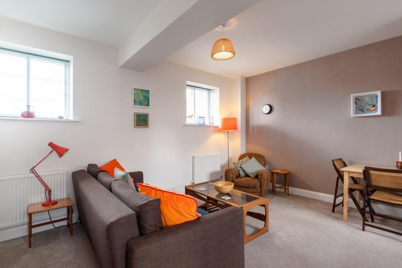 Church Place 1, Bridport (01 of 12).jpg