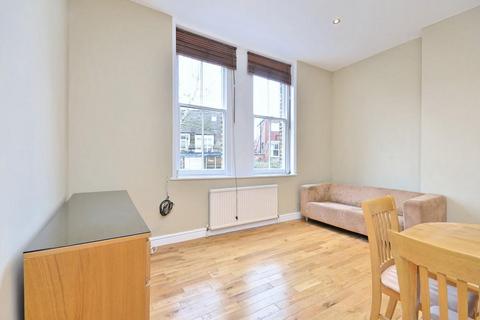 1 bedroom flat to rent, Adamson Road, Belsize Park NW3
