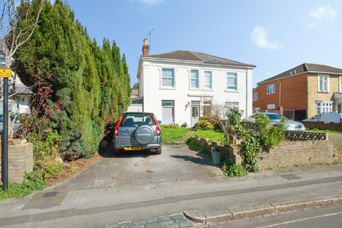 Millbrook Road East, Southampton