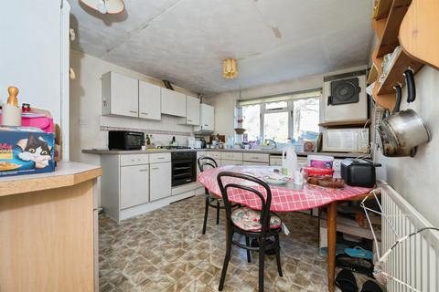 3 bedroom semi-detached house for sale, Millbrook Road East, Southampton