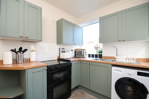 3 bedroom semi-detached house for sale, Gore Crescent, Salford, M5