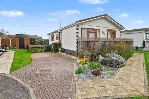 2 bedroom park home for sale, Creek Road, Canvey Island SS8