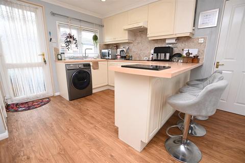 2 bedroom park home for sale, Creek Road, Canvey Island SS8