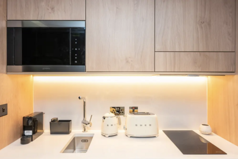 1 bedroom serviced apartment to rent, Bright Cambridge City Centre Studio — CB5, Available Immediately