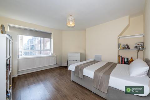 2 bedroom flat for sale, Blaxland House, White City Estate, W12