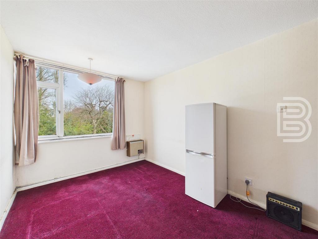 Bedroom 1.jpg