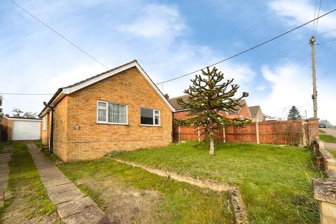 2 bedroom bungalow to rent, Lilian Road, Norwich, NR10