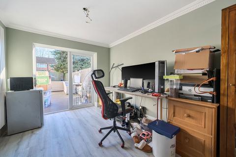 3 bedroom semi-detached house for sale, Morley Road, Basingstoke , RG21 3LH