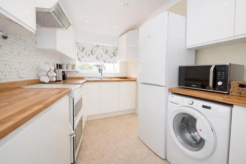 undefined, Elmwood Close, Wallington SM6