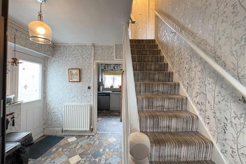 3 bedroom semi-detached house for sale, Mountain Road, Dewsbury