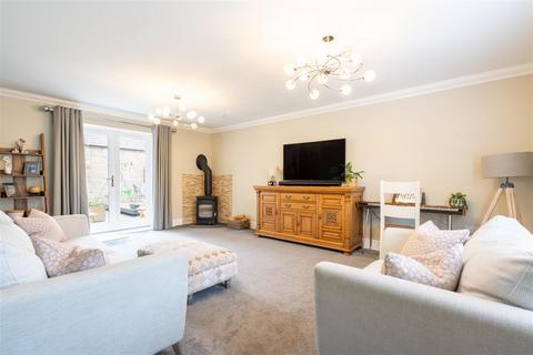 5 bedroom semi-detached house for sale, East Farm Mews, Backworth, Newcastle Upon Tyne
