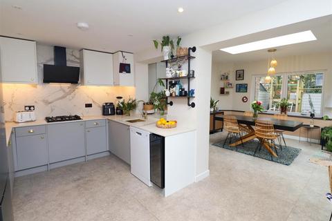 3 bedroom semi-detached house for sale, Nether Vell-Mead, Fleet GU52