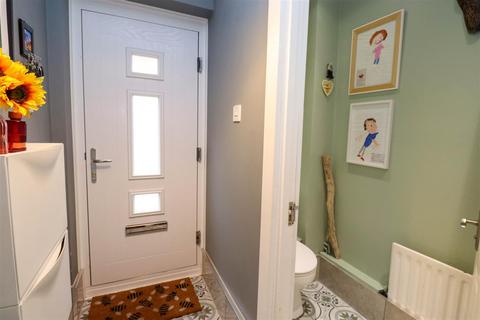 3 bedroom semi-detached house for sale, Nether Vell-Mead, Fleet GU52