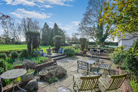 5 bedroom equestrian property for sale, Grange Green, Tilty, Dunmow, Essex