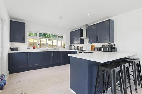 4 bedroom detached bungalow for sale, Main Road, Hockley SS5
