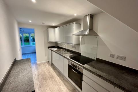 3 bedroom semi-detached house to rent, Wingfield Road, Lakenheath, BRANDON
