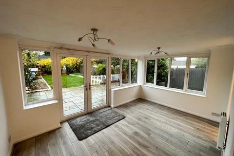 3 bedroom semi-detached house to rent, Wingfield Road, Lakenheath, BRANDON