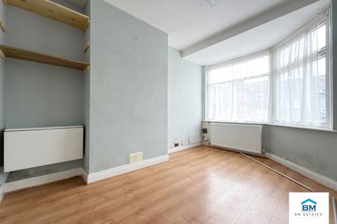 3 bedroom house for sale, St. Saviours Road, Leicester LE5