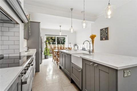 3 bedroom apartment for sale, Radcliffe Road, London, N21
