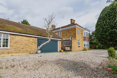 4 bedroom semi-detached house for sale, The Ridgeway, Potters Bar EN6