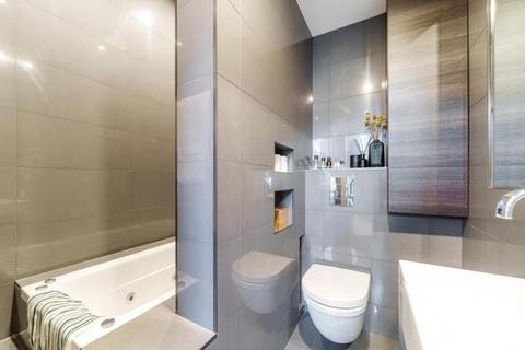 1 bedroom apartment to rent, Park Crescent, London W1B