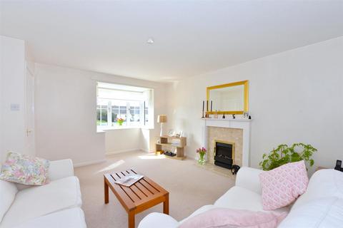 undefined, Quail Ridge, Ford, Shrewsbury