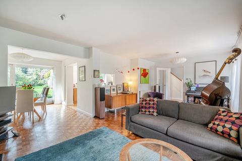 4 bedroom detached house for sale, Lincoln Drive, Pyrford, GU22