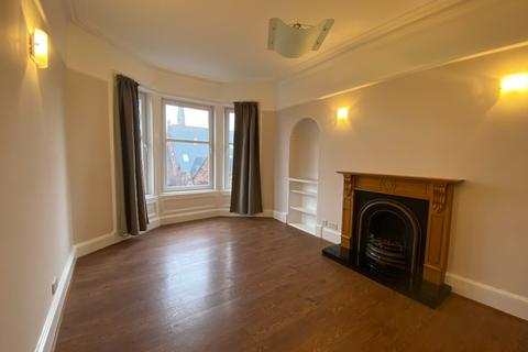 2 bedroom flat to rent, Niddrie Road, Queens Park, Glasgow, G42