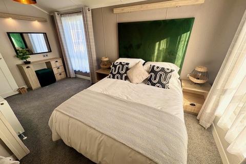 undefined, Two Bedroom Sunseeker Sensation (40x20) Rye Harbour Coastal and Country Park, Rye TN31