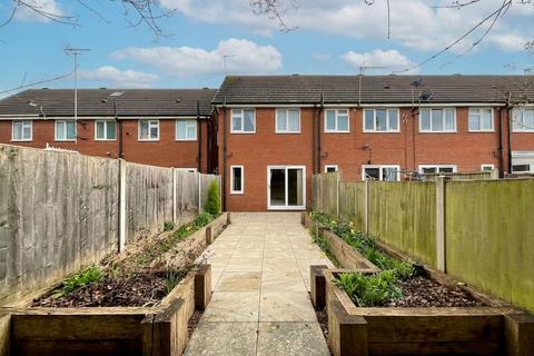 2 bedroom end of terrace house for sale, Stafford Close, Stone, ST15