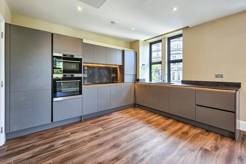 undefined, 11 Windsor Court, Clarence Drive, HG1