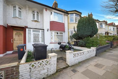 3 bedroom terraced house for sale, Hedge Lane, Enfield, N13