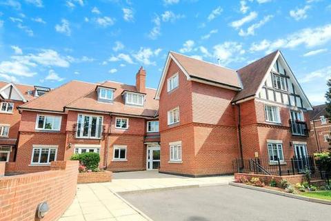 2 bedroom flat to rent, Cleve Place, Bridgewater Road, Weybridge, KT13