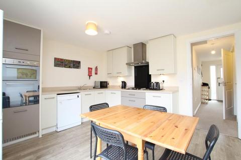 5 bedroom terraced house to rent, Great Clover Leaze, Bristol BS16